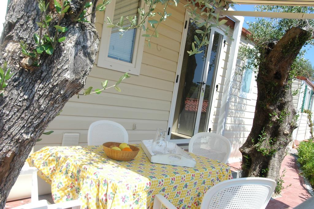 Camping Edy Diano Marina Exteriör bild